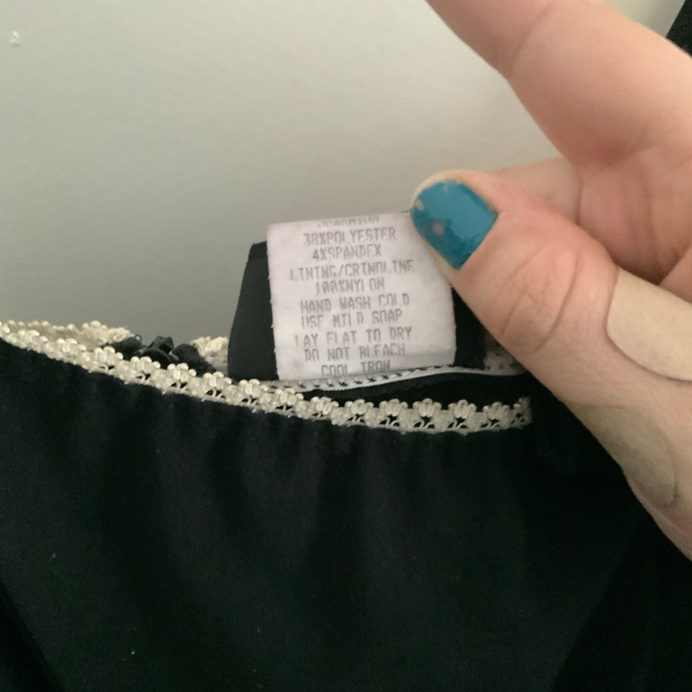 Vintage Torrid Black Dress with White Lace Accent - Picture 4 of 5